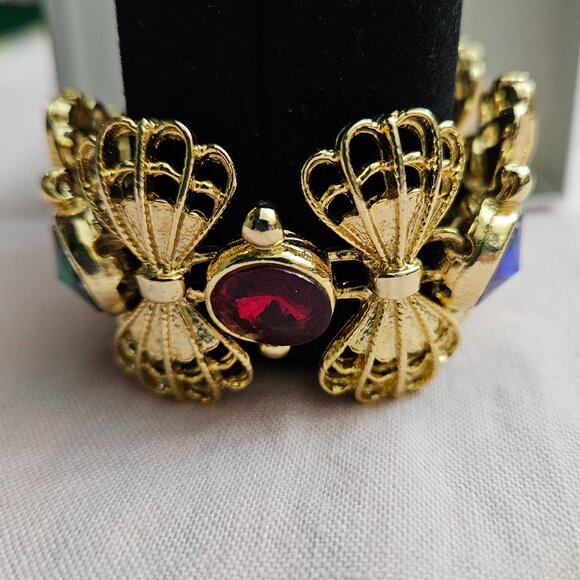 Multi-colored Fashion Jewelry Bracelet - Picture 5 of 7